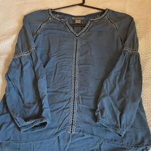 Women’s bass embroidered, light blue jean shirt